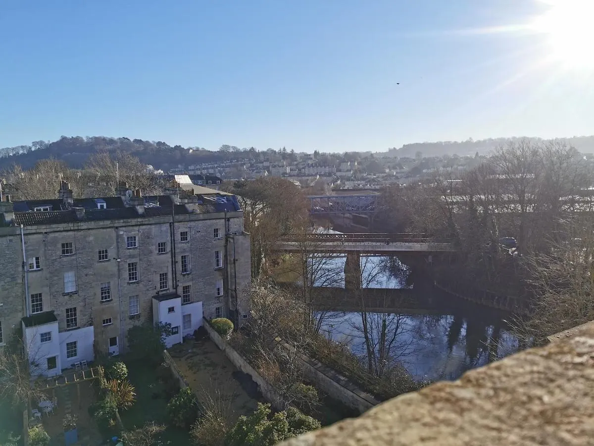Norfolk Pad - Lovely 1 Bed Apartment In Bath - Top Floor